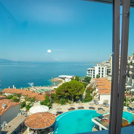 Bougainville Bay Hotel