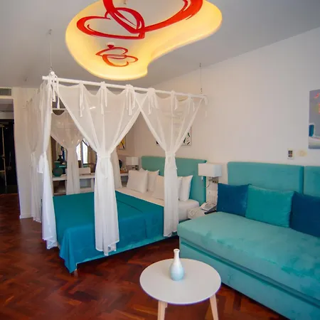 Bougainville Bay Hotel 5*