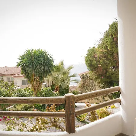 Bougainville Bay Hotel 5*