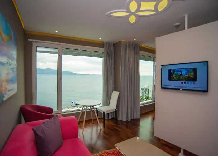 Bougainville Bay 5* Sarandë