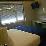 Bougainville Bay Hotel