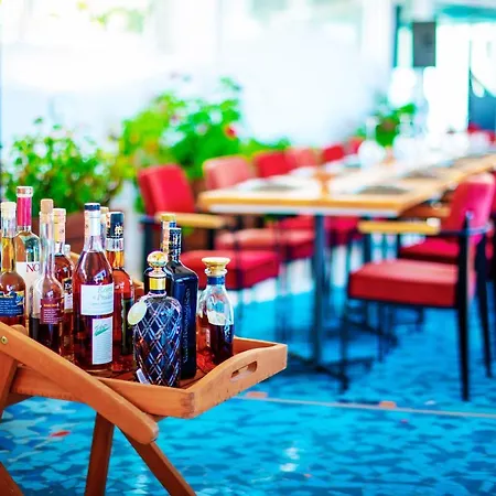 Bougainville Bay Hotel 5*