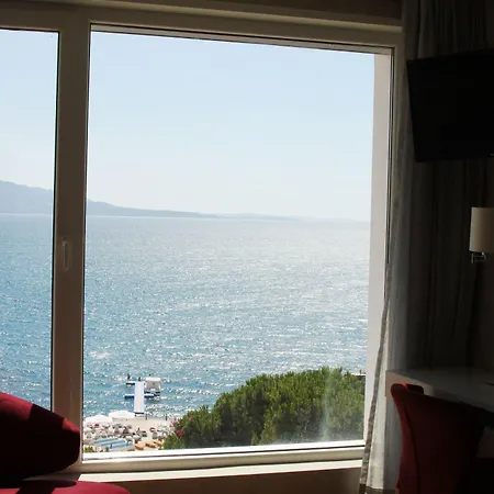 酒店 布干维里湾酒店 Sarandë