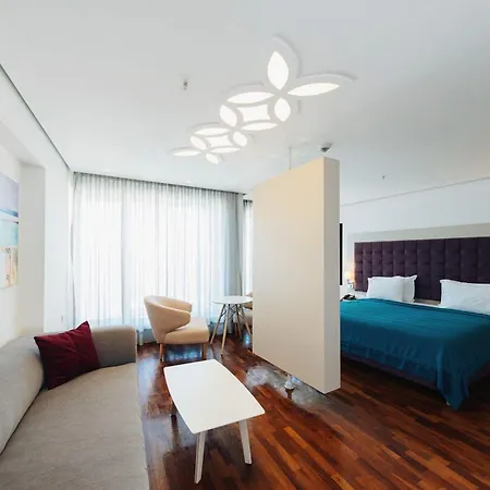 布干维里湾酒店 酒店