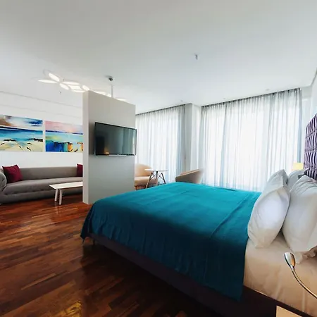 布干维里湾酒店 酒店