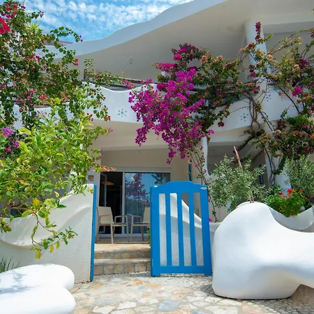 Bougainville Bay Hotel 5*
