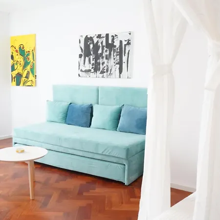 布干维里湾酒店 5* Sarandë