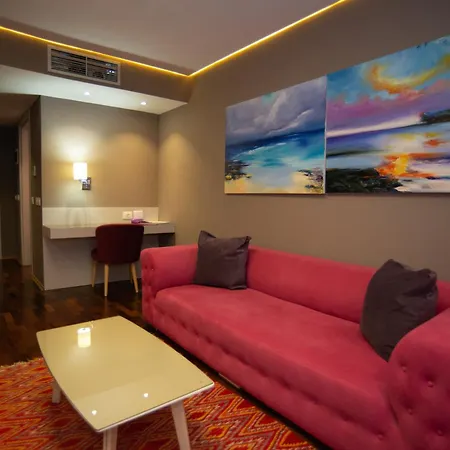 Bougainville Bay ホテル 5*