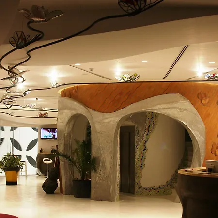 Bougainville Bay Hotel Sarandë